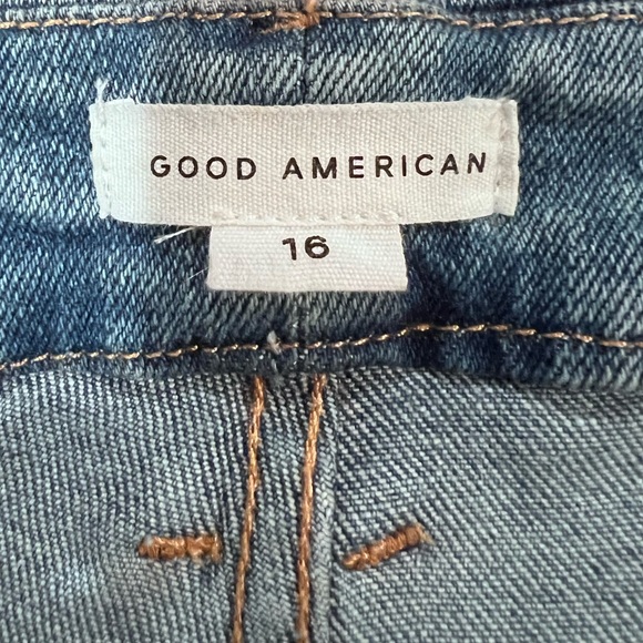 Good American Skinnyish Fit HiRise Jeans. Size 16. - Picture 3 of 3